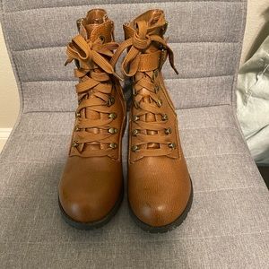 Soda Combat Boots